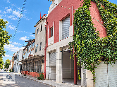 BORNOVA ÇAMDİBİ'NDE SATILIK 560 M² FABRİKA & ÜRETİM TESİSİ