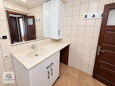 KARABURUNDA DENİZE 600 M | 466 m² BAHÇELİ | MANZARALI 6+1 VİLLA