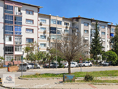 KARABAĞLAR'DA SİTE İÇERİSİNDE | EŞYALI | 125 M² 3+1 LÜKS DAİRE